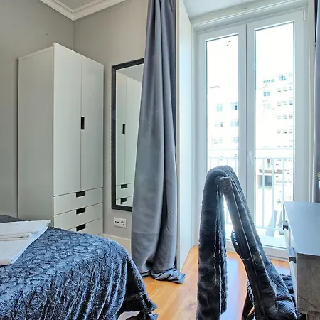 Angel's Chic Duplex By Interhome * Lisbon