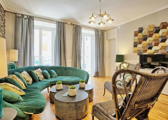 Angel's Chic Duplex By Interhome ליסבון