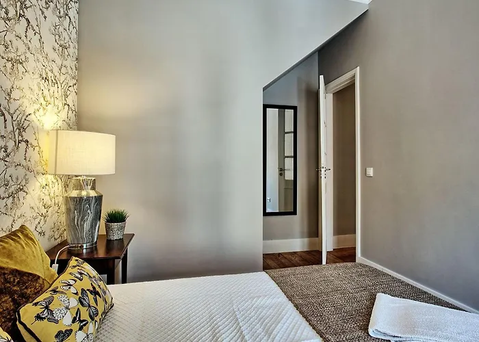 Angel's Chic Duplex By Interhome * Lissabon